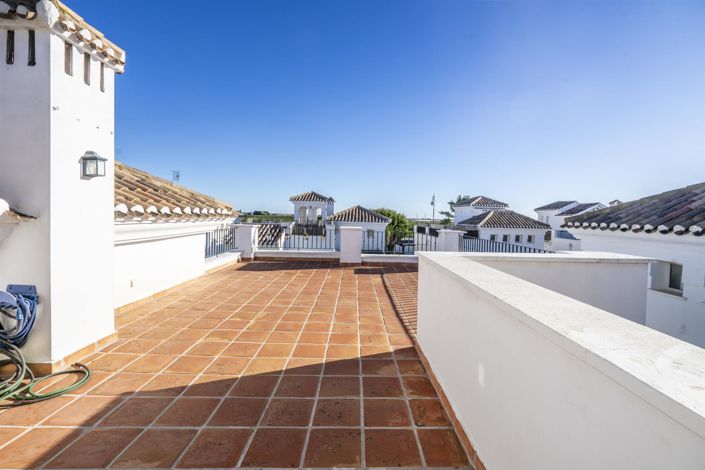 Image No.15-2 Bed Villa for sale