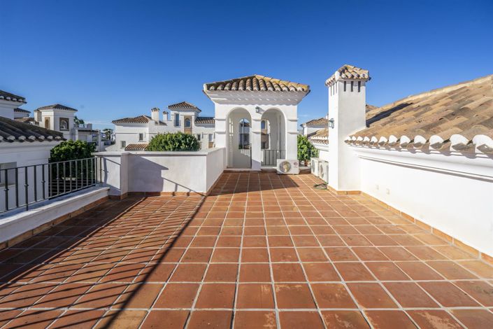 Image No.16-2 Bed Villa for sale