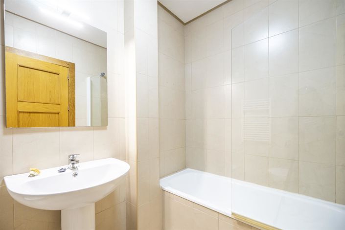 Image No.17-2 Bed Villa for sale