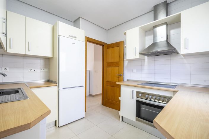 Image No.4-2 Bed Villa for sale