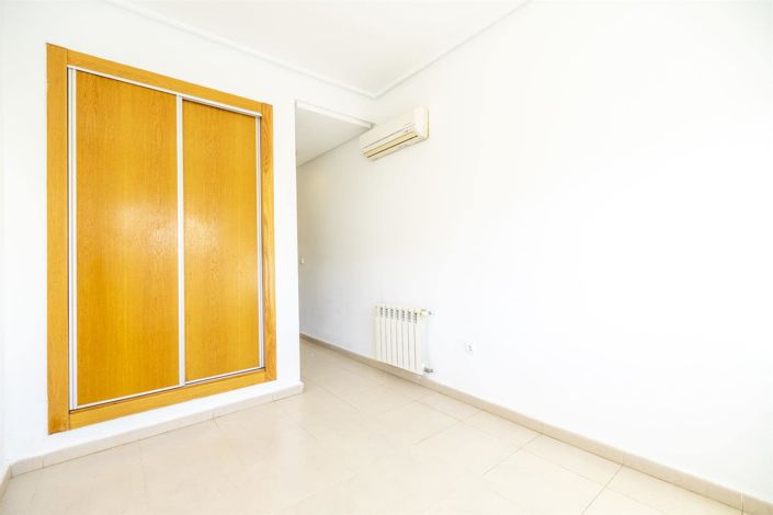 Image No.8-2 Bed Villa for sale