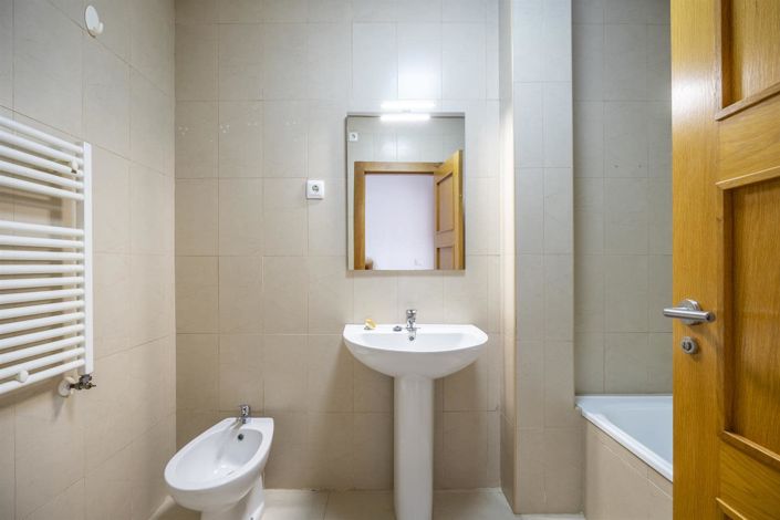 Image No.9-2 Bed Villa for sale