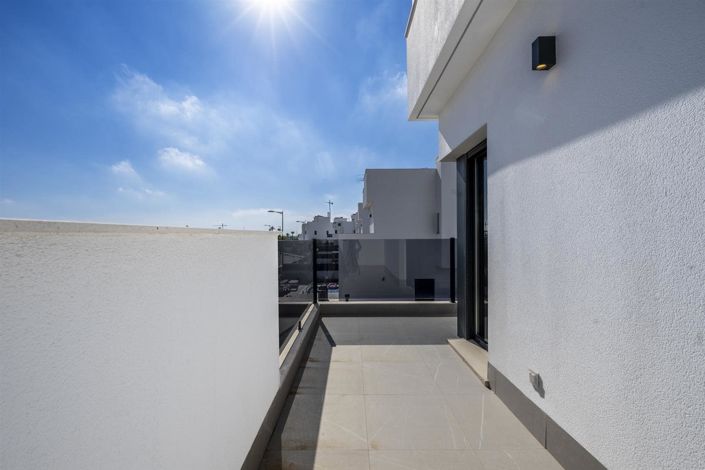 Image No.11-5 Bed Villa for sale