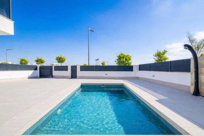 Image No.4-5 Bed Villa for sale
