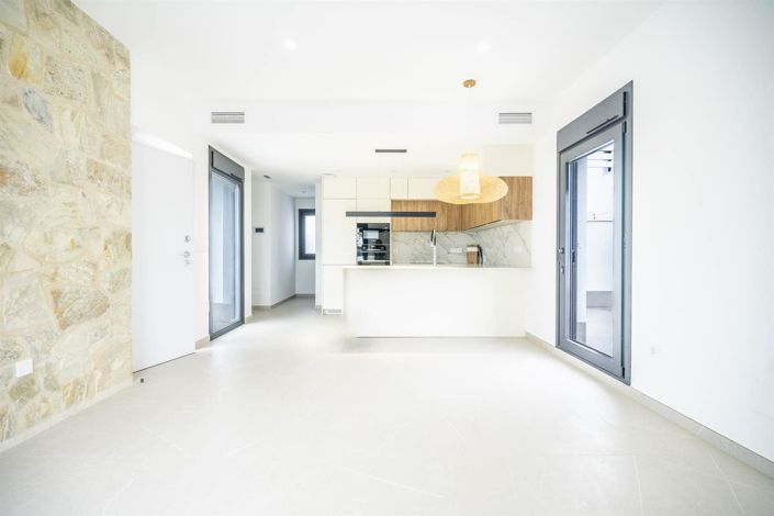 Image No.5-3 Bed Villa for sale