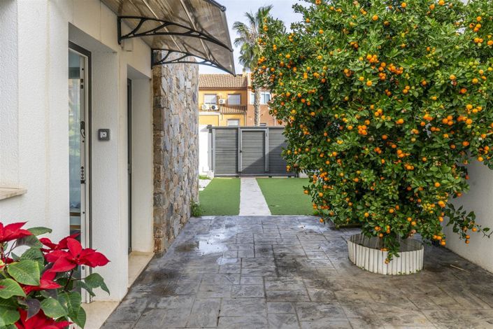 Image No.17-3 Bed Villa for sale