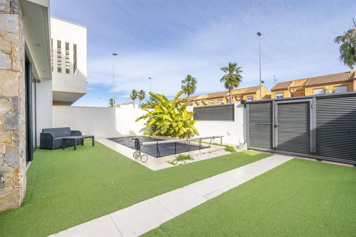 Image No.6-3 Bed Villa for sale