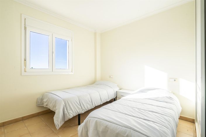 Image No.9-2 Bed Apartment for sale