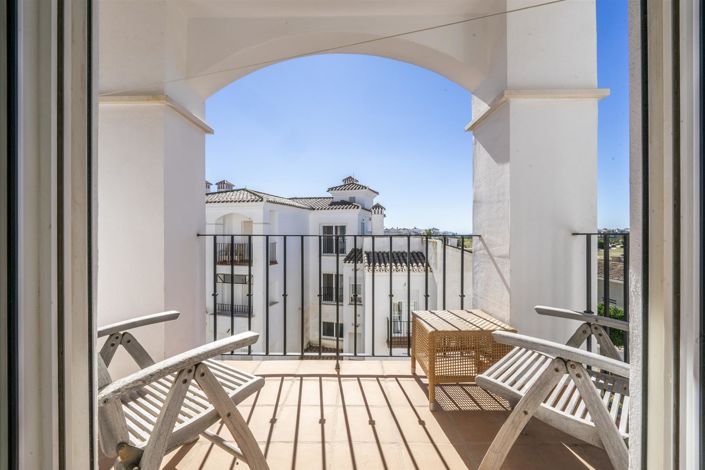 Image No.18-2 Bed Apartment for sale