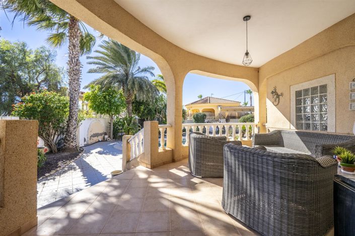 Image No.8-3 Bed Villa for sale