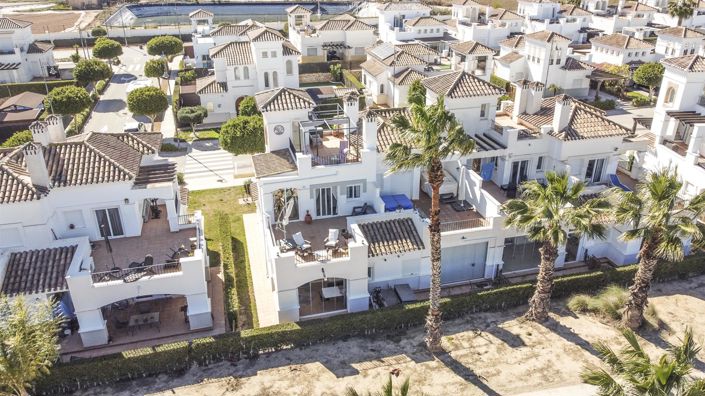 Image No.30-2 Bed Townhouse for sale