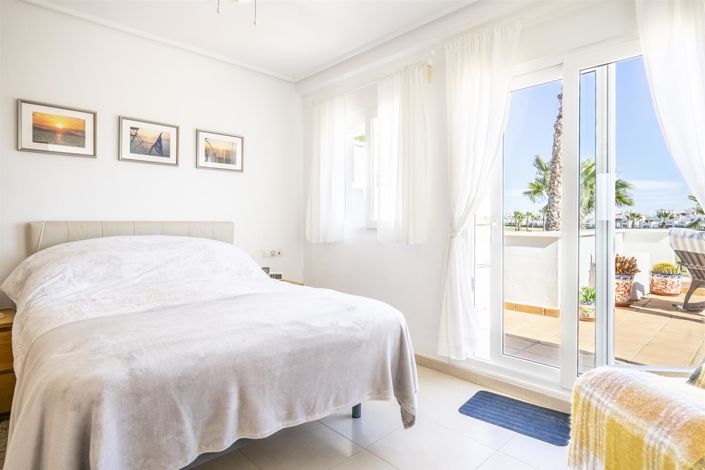 Image No.4-2 Bed Townhouse for sale