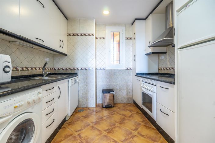 Image No.4-2 Bed Apartment for sale