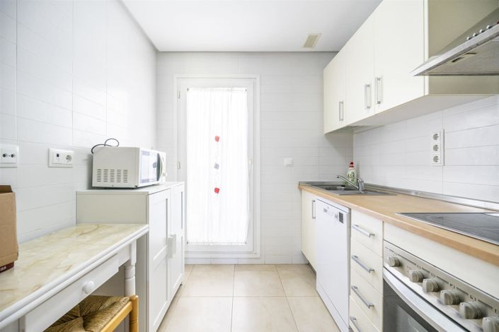 Image No.4-2 Bed Apartment for sale