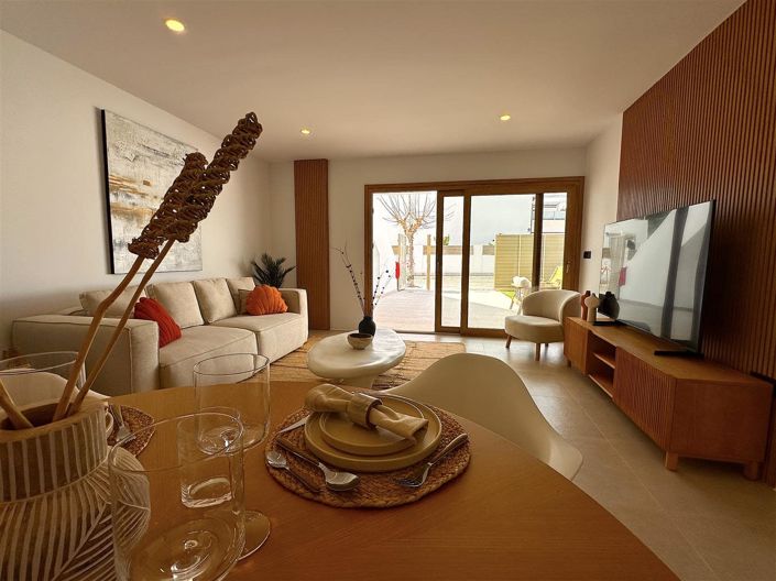 Image No.10-3 Bed Apartment for sale