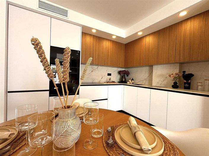 Image No.11-3 Bed Apartment for sale