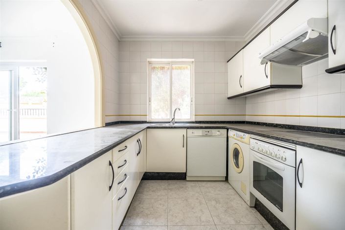 Image No.4-3 Bed Townhouse for sale