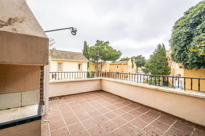 Image No.8-3 Bed Townhouse for sale