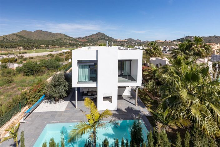 Image No.2-3 Bed Villa for sale