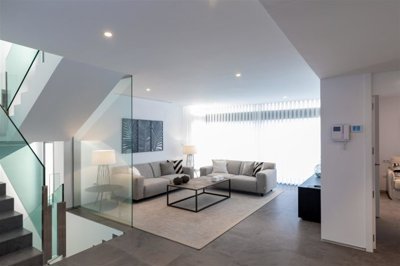 4srjmnbtzeo-xgoixvv9w