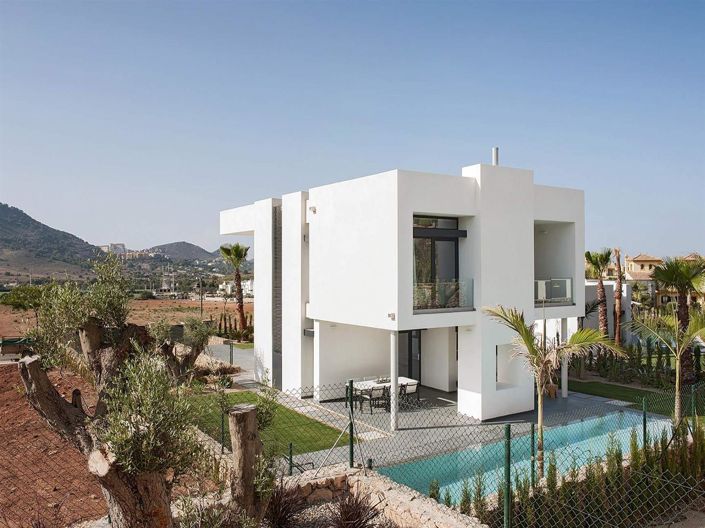 Image No.3-4 Bed Villa for sale