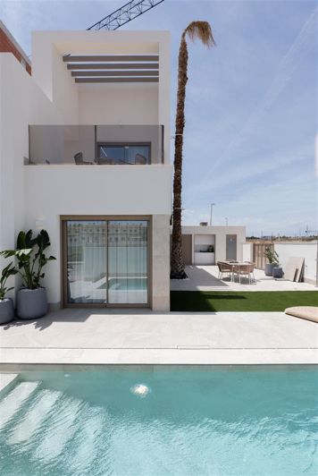 Image No.39-3 Bed Villa for sale