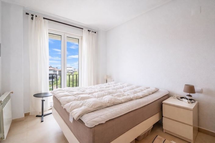 Image No.9-2 Bed Apartment for sale