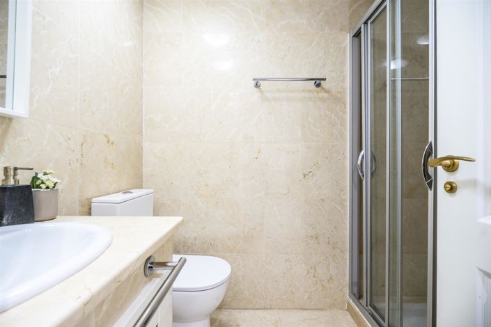 Image No.15-2 Bed Apartment for sale