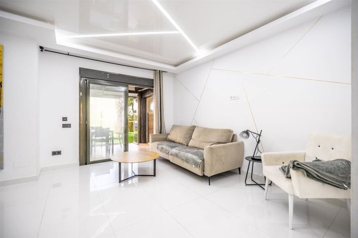 Image No.3-2 Bed Townhouse for sale