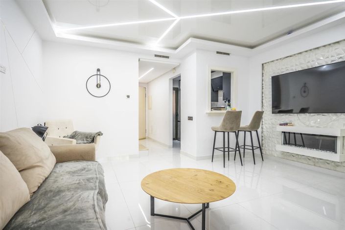 Image No.6-2 Bed Townhouse for sale