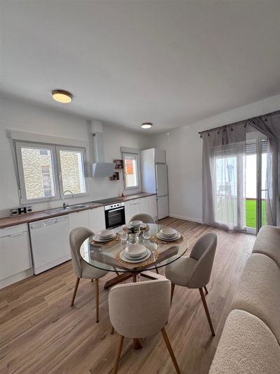 Image No.3-3 Bed Apartment for sale