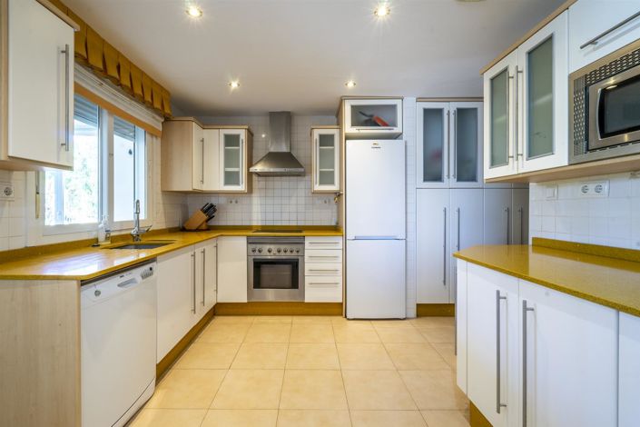 Image No.7-2 Bed Villa for sale