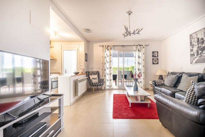 Image No.16-2 Bed Townhouse for sale