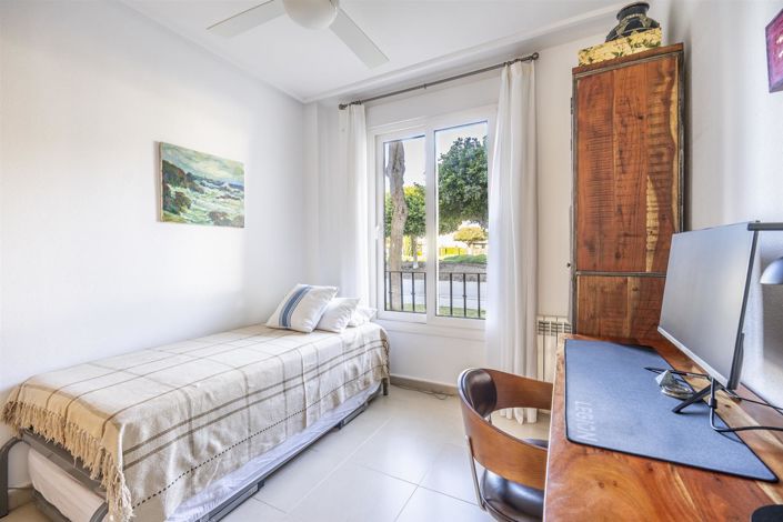 Image No.9-2 Bed Apartment for sale