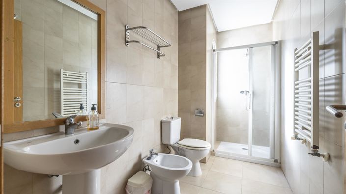 Image No.9-3 Bed Villa for sale