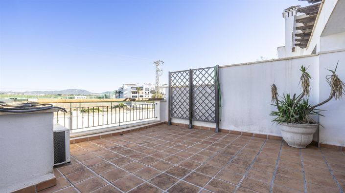 Image No.11-2 Bed Townhouse for sale