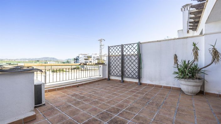 Image No.11-2 Bed Townhouse for sale