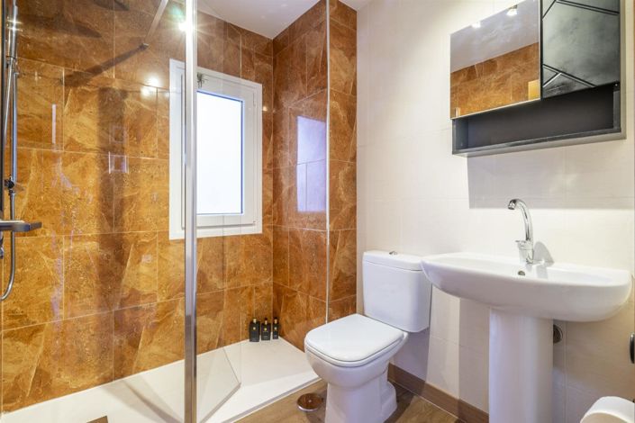 Image No.13-2 Bed Apartment for sale