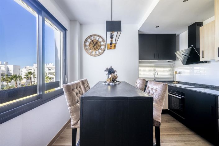 Image No.10-2 Bed Apartment for sale