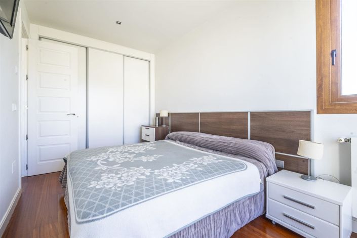 Image No.21-2 Bed Apartment for sale