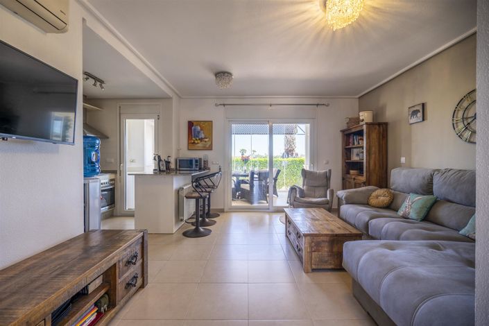 Image No.16-2 Bed Property for sale