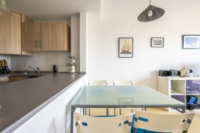 m9e9rv-am0iegmrrzqir4w