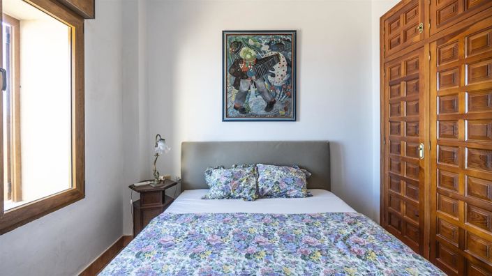 Image No.18-6 Bed Villa for sale