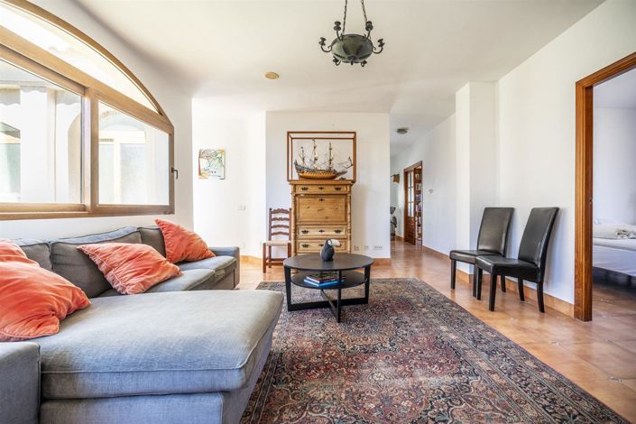 Image No.26-6 Bed Villa for sale