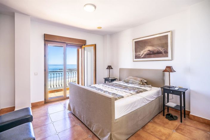 Image No.27-6 Bed Villa for sale