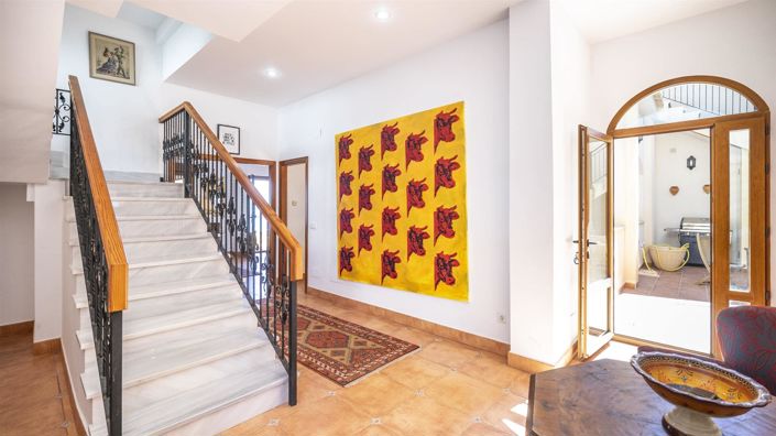 Image No.42-6 Bed Villa for sale