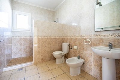 zb3lfx2vwkiufs4lm0qua