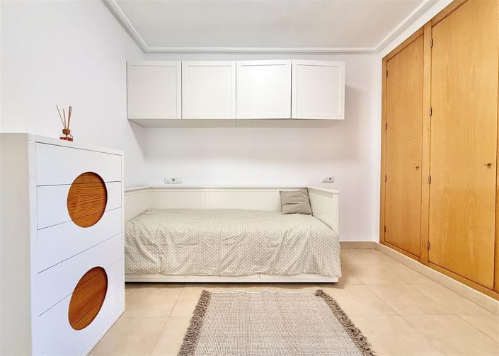 Image No.12-4 Bed Villa for sale