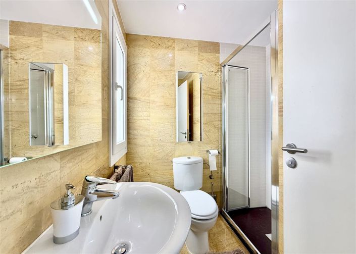 Image No.9-4 Bed Villa for sale