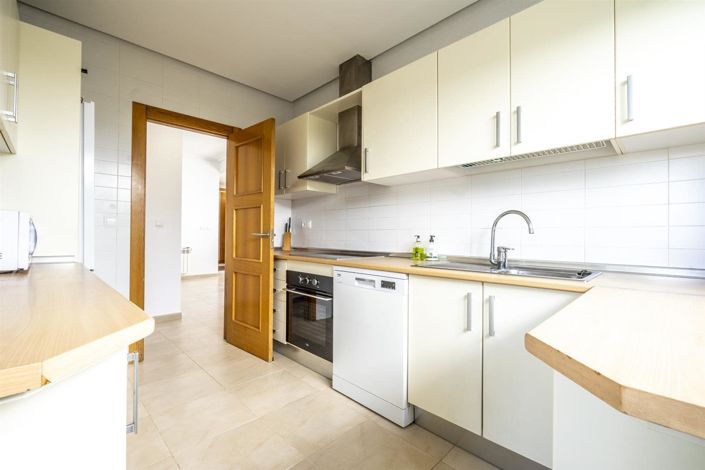 Image No.13-3 Bed Villa for sale